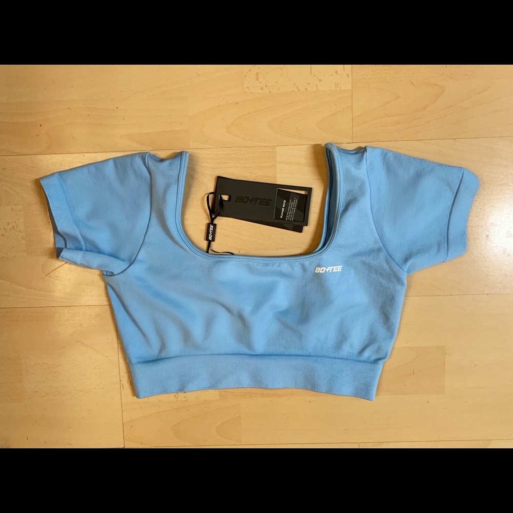 Bo and Tee Active Crop Top